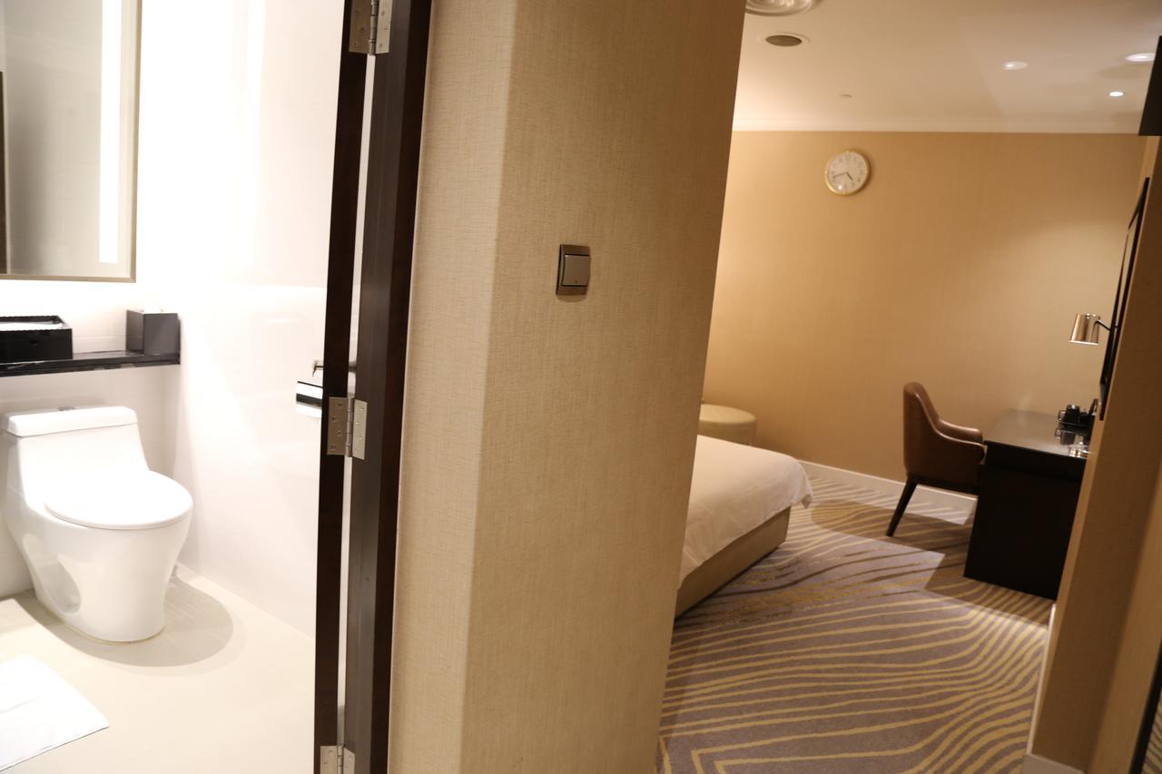 Ambassador Transit Hotel - Terminal 2 Singapur Dış mekan fotoğraf