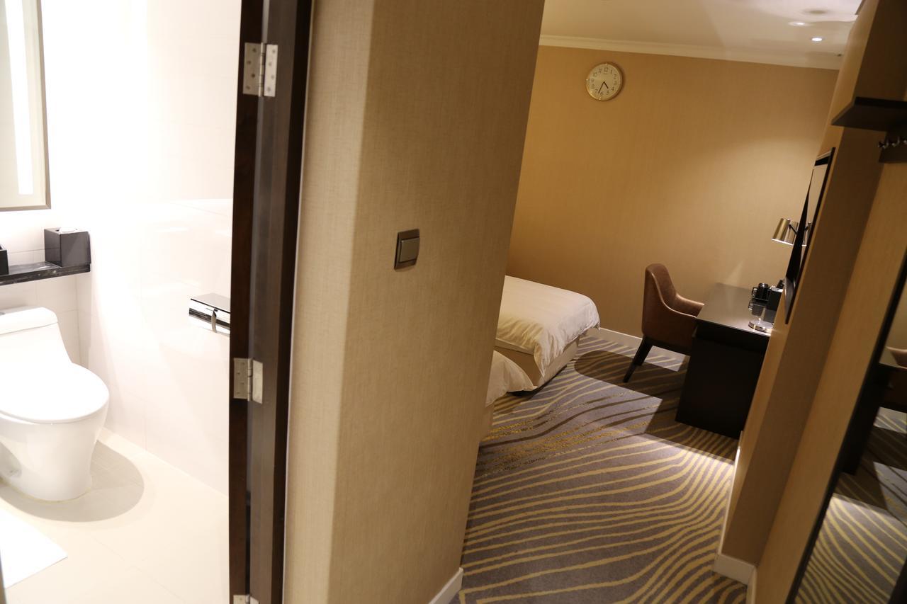Ambassador Transit Hotel - Terminal 2 Singapur Dış mekan fotoğraf